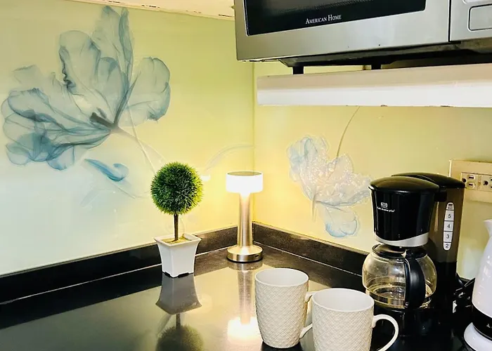 Beautiful And Spacious 2 Real Bedrooms 2 Bathrooms In Bgc Global Apartment