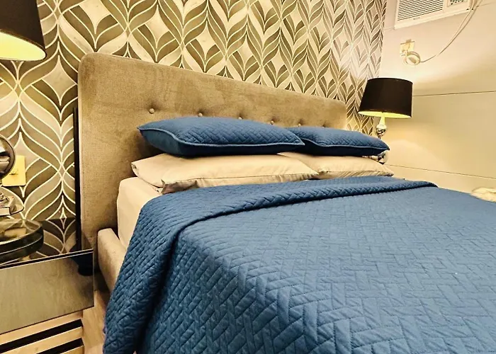 Beautiful And Spacious 2 Real Bedrooms 2 Bathrooms In Bgc Global *